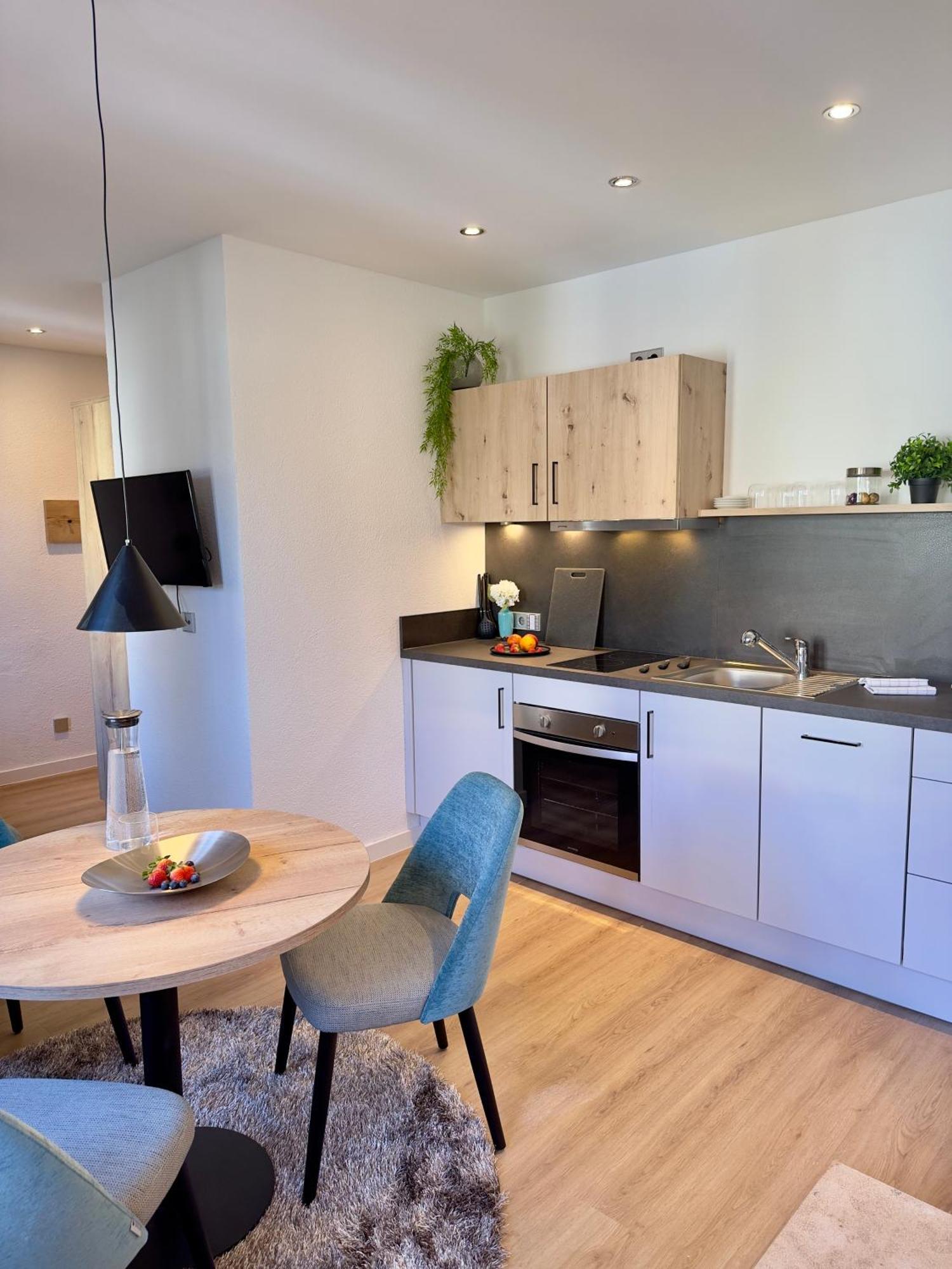 Living & Serviced Apartments By Blauer Wolf Gunzenhausen Bagian luar foto