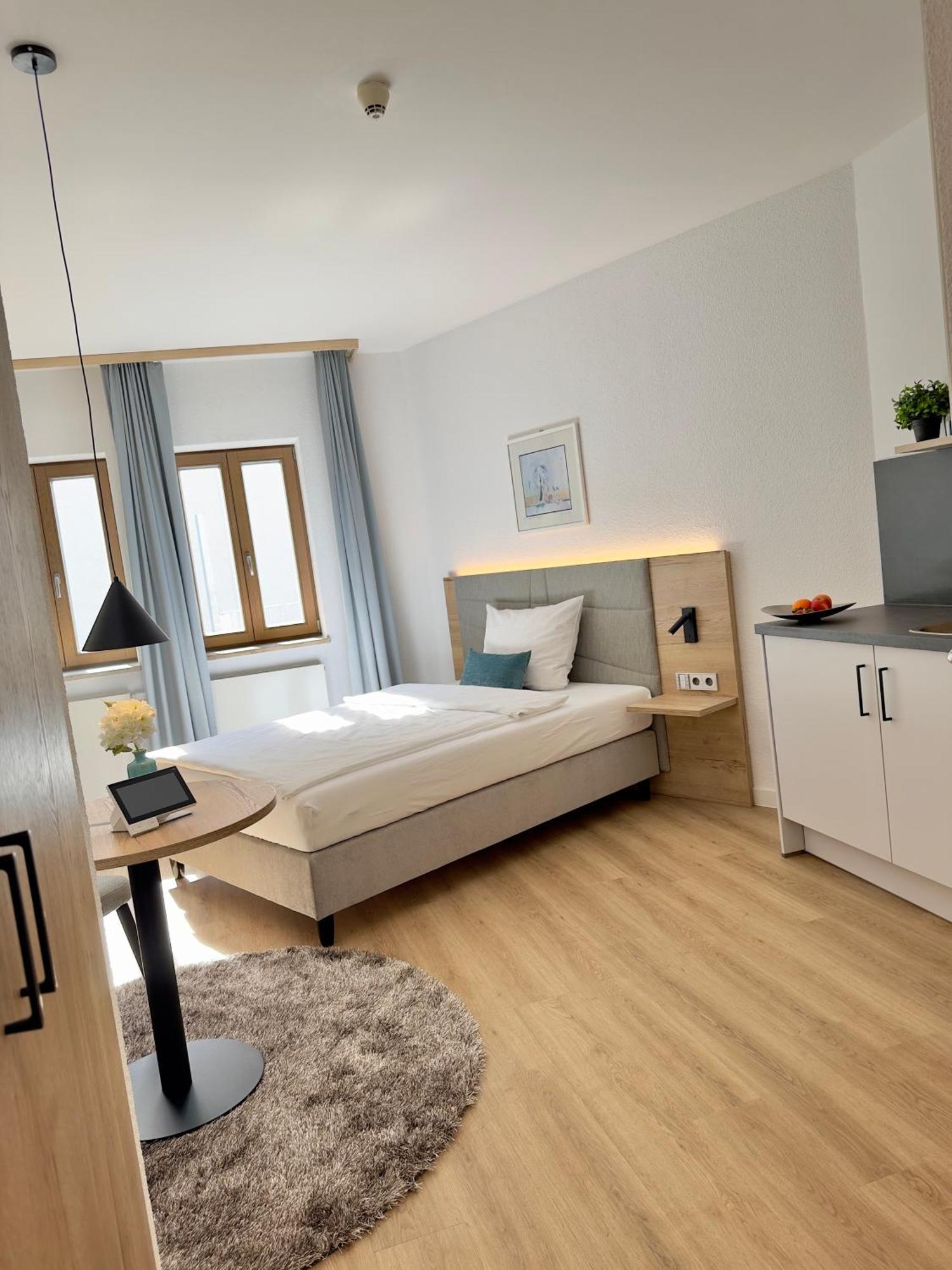 Living & Serviced Apartments By Blauer Wolf Gunzenhausen Bagian luar foto